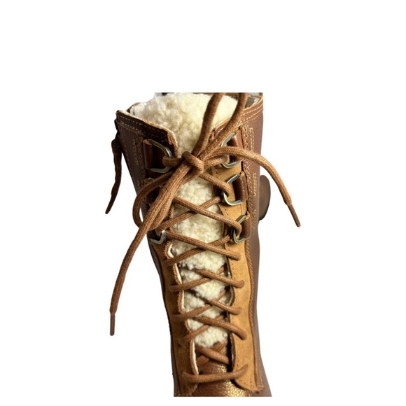 Sorel Phoenix Lace Shearling Boots NWOT
Size 8 - Picture 4 of 12